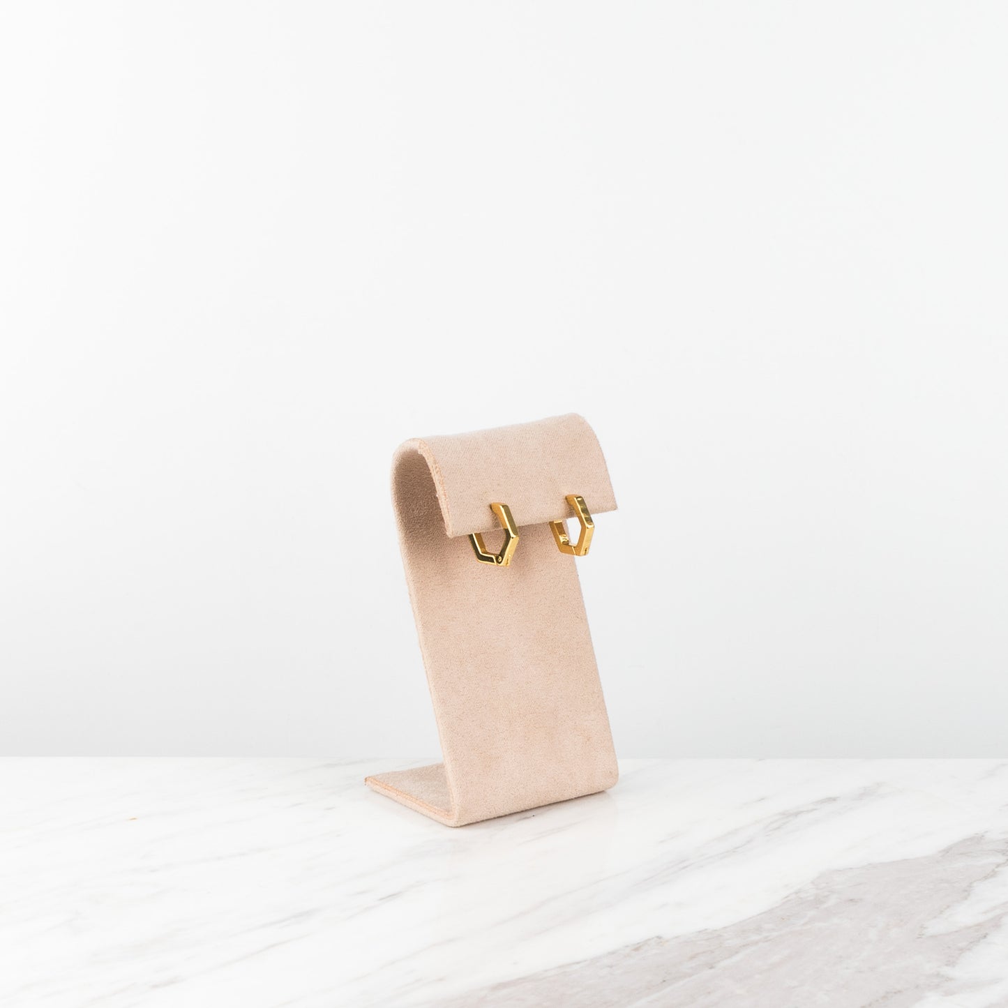 Hexagonal hoops