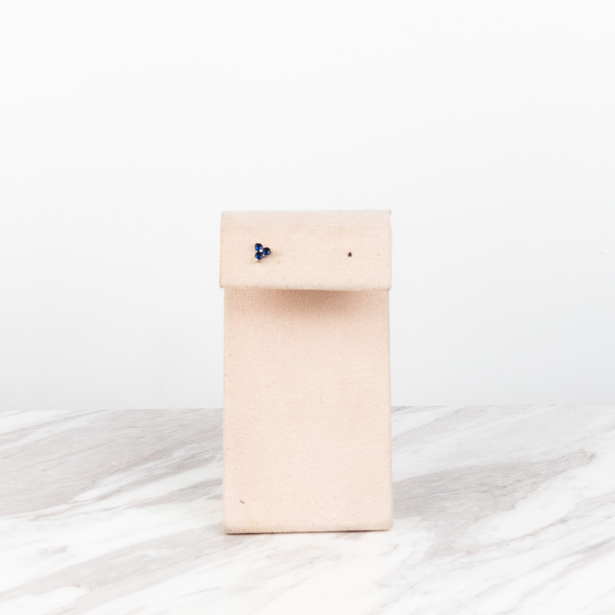 3 stones azul plateado