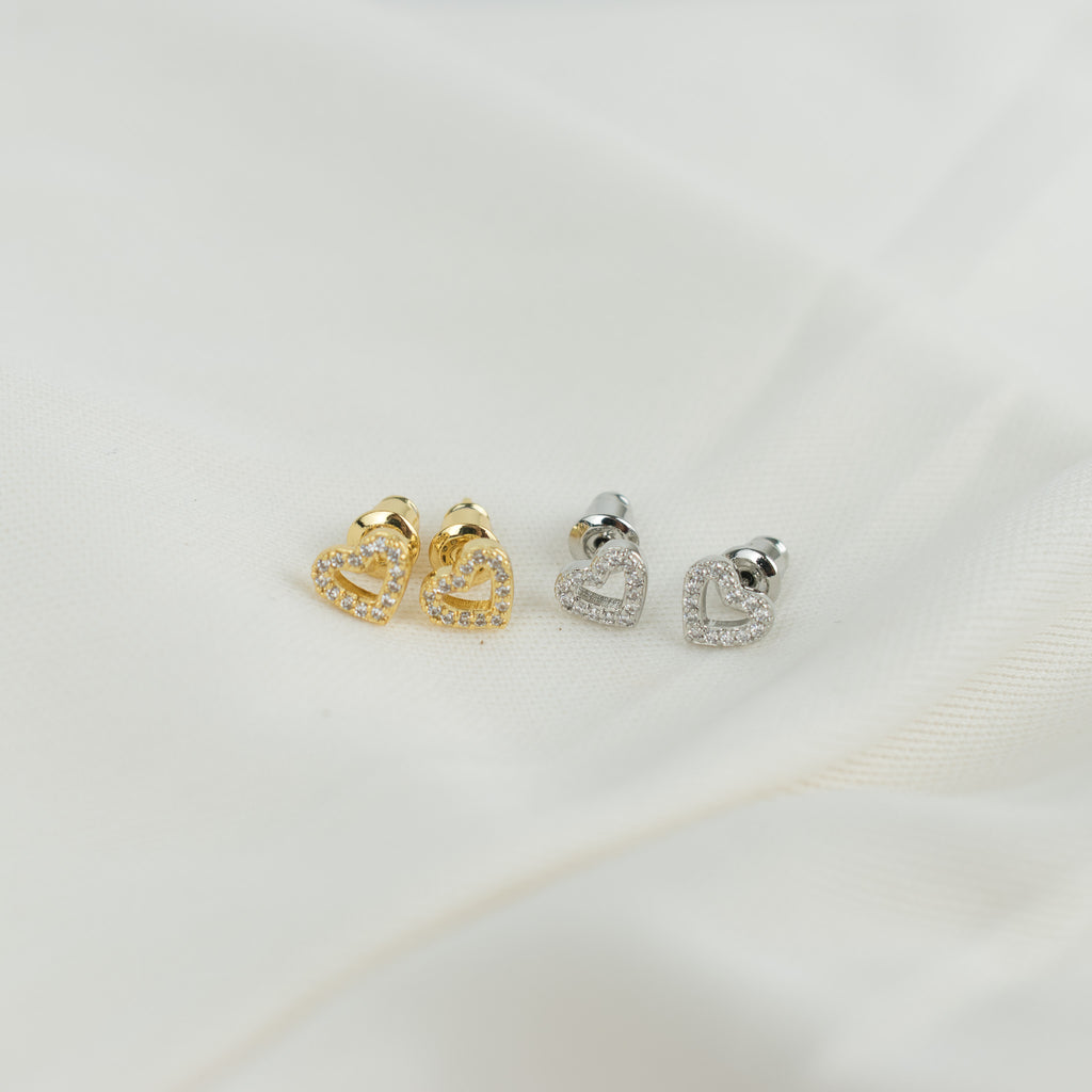 Mini silver zirconia hearts
