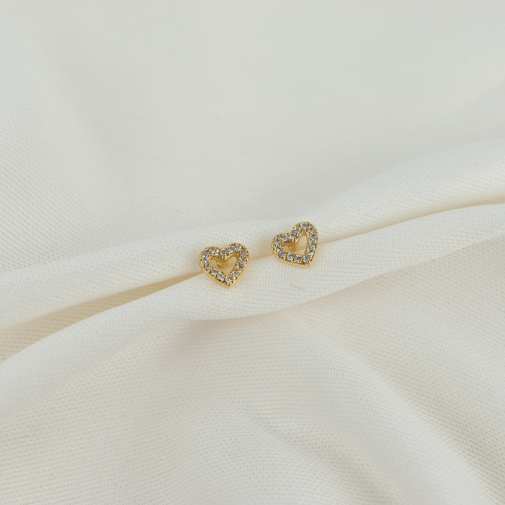 Mini golden zirconia hearts