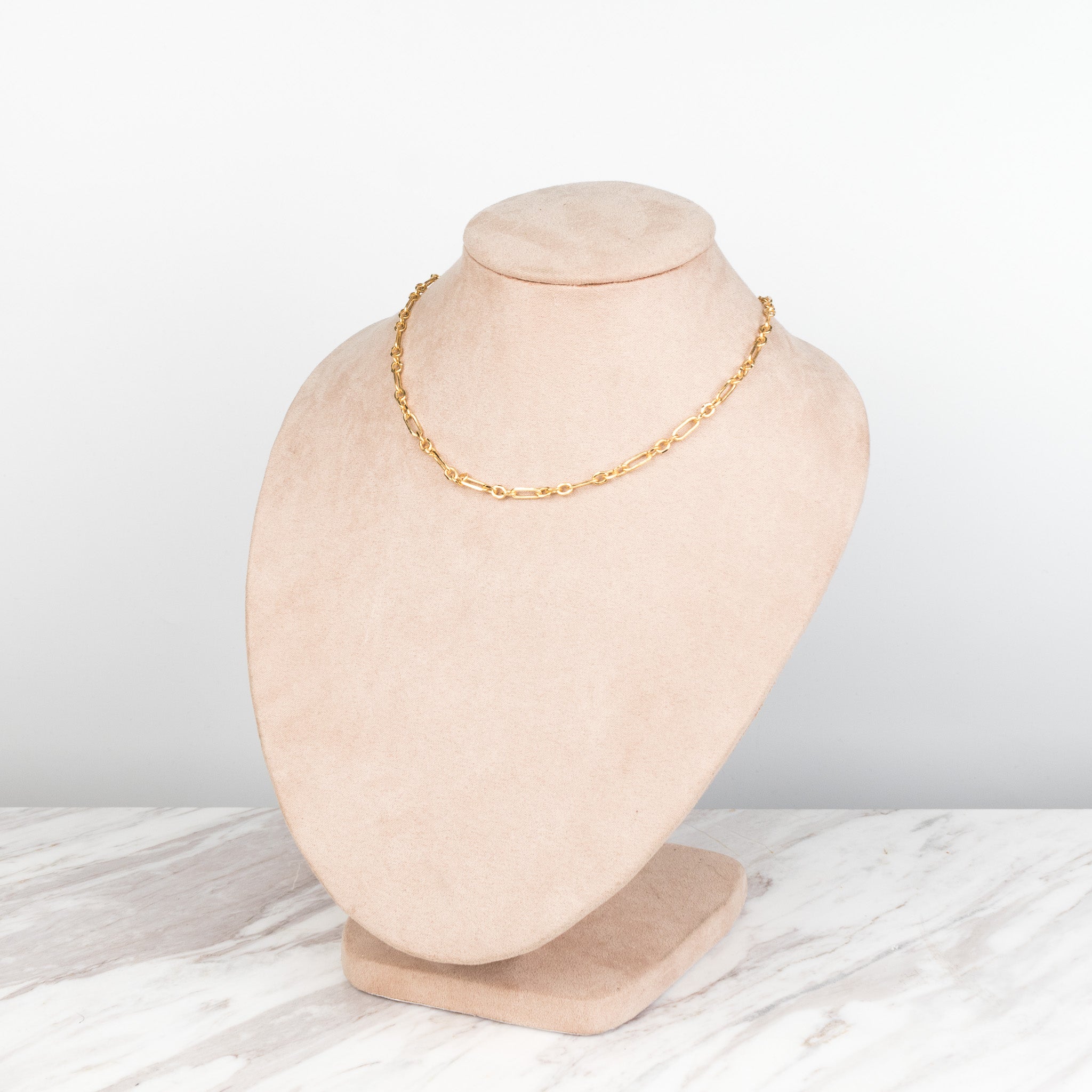 Eslabones y circulos collar