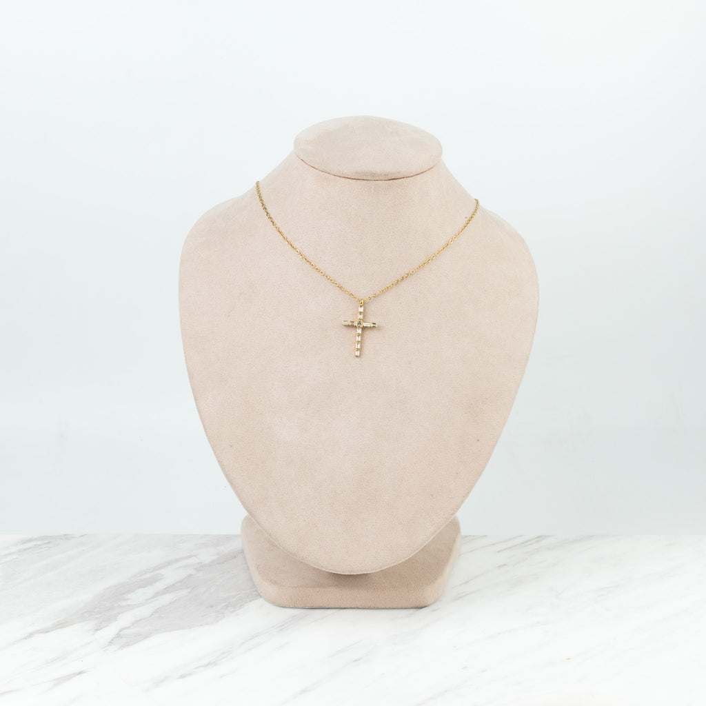 Cruz zirconia dorada mediana