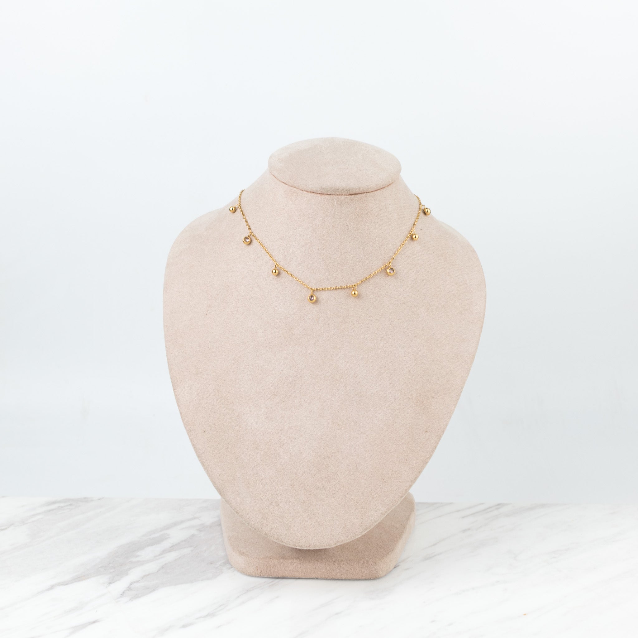 Collar con zirconias rositas