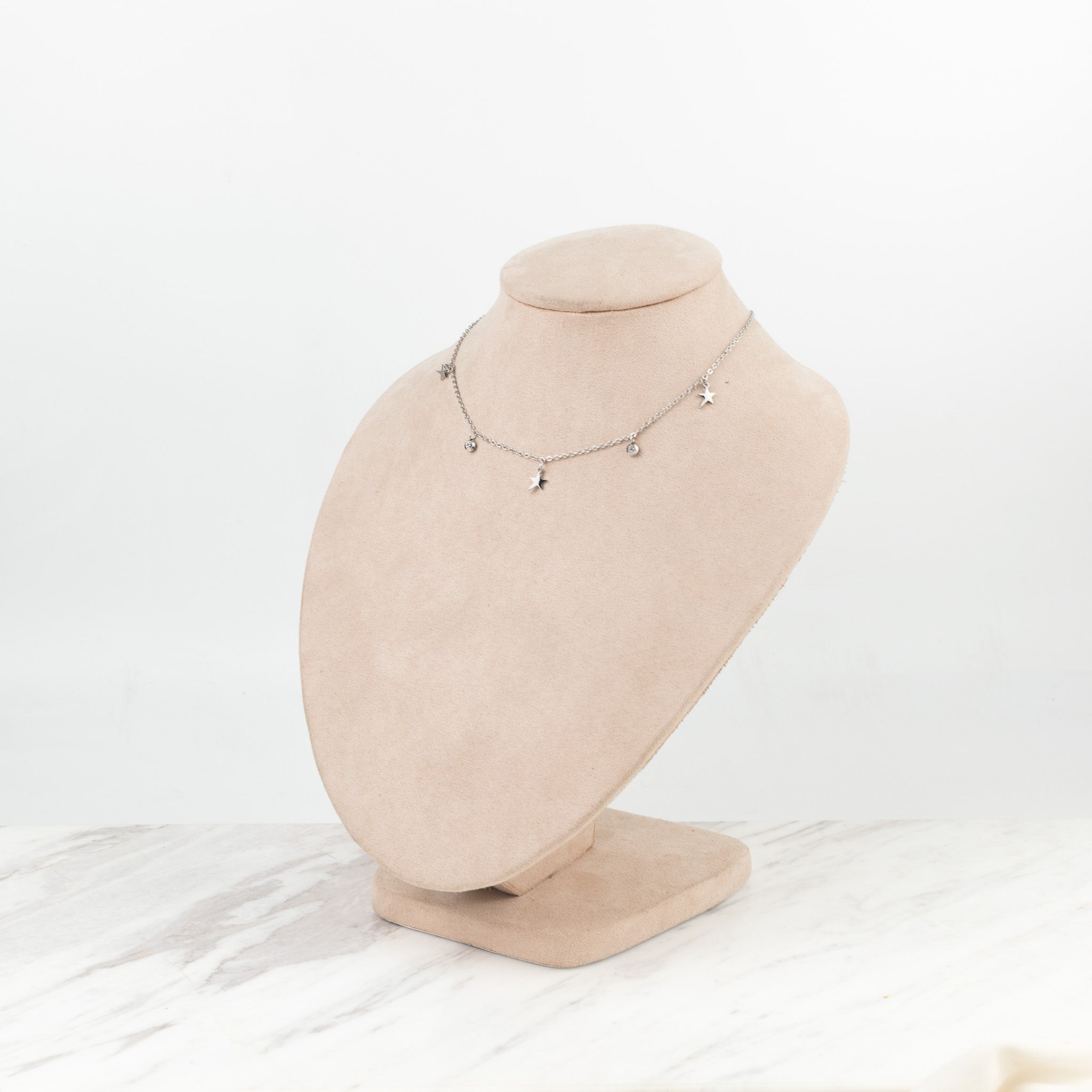 Collar de estrellas con cristales