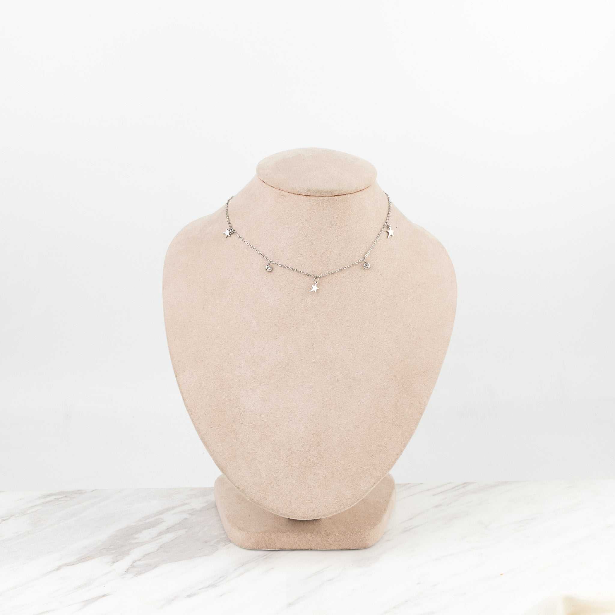 Collar de estrellas con cristales