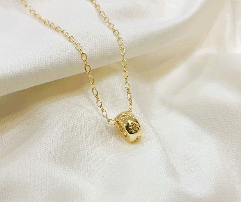 Collar con dije de estrella