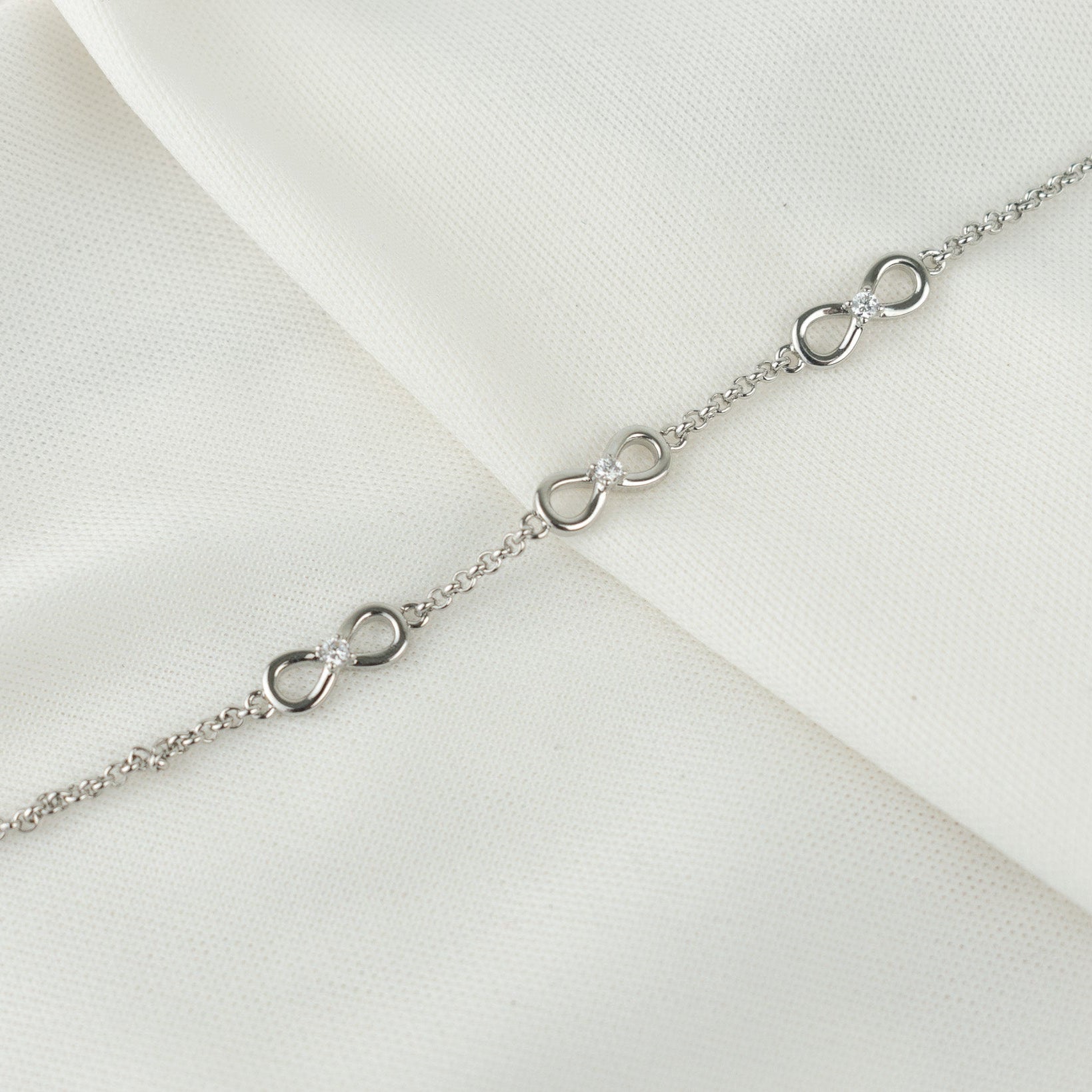 3 infinitos plateados