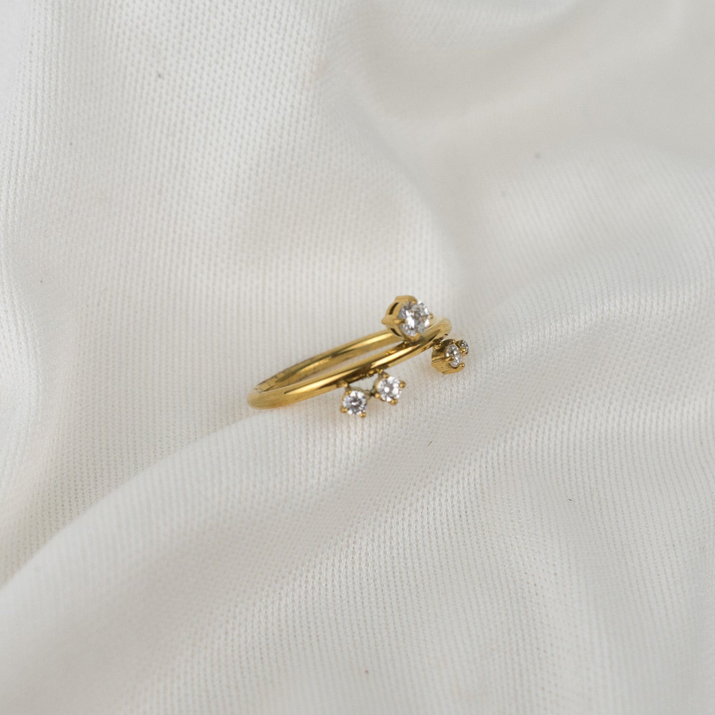 Tiny zirconia rings