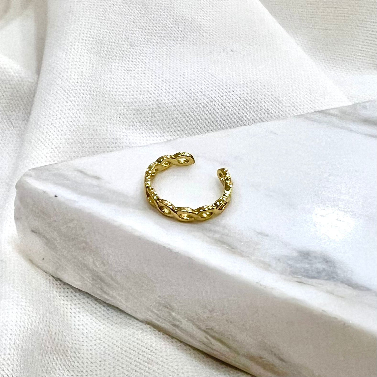 Ear Cuff de Cadena en Chapa de Oro 18k