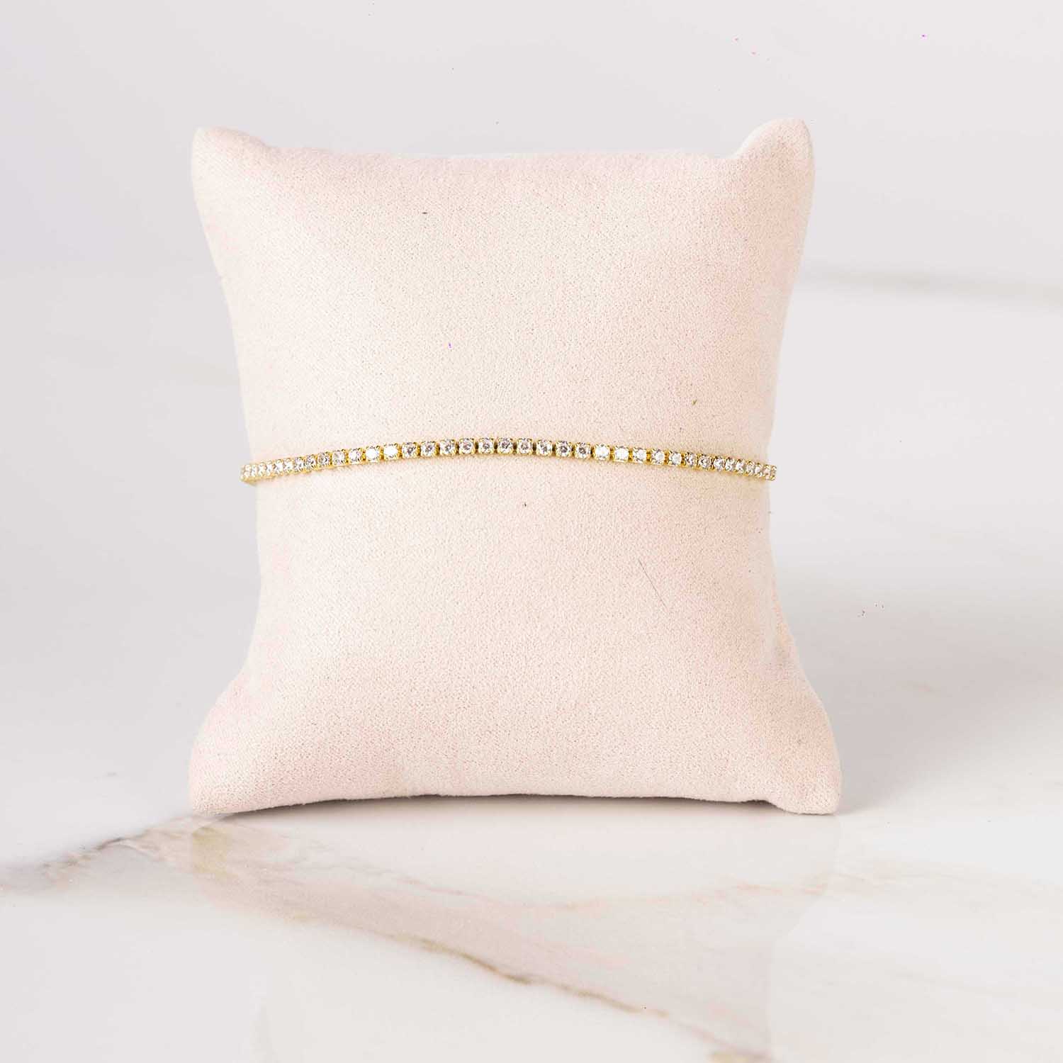 Skinny golden Zirconia bracelet