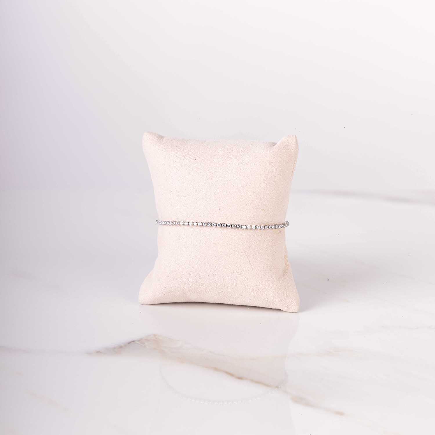 Skinny silver zirconia bracelet